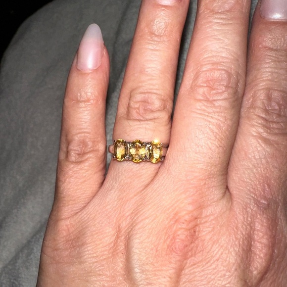 Citrine and Sterling Silver 3 stone band ring size 8 - Picture 2 of 5